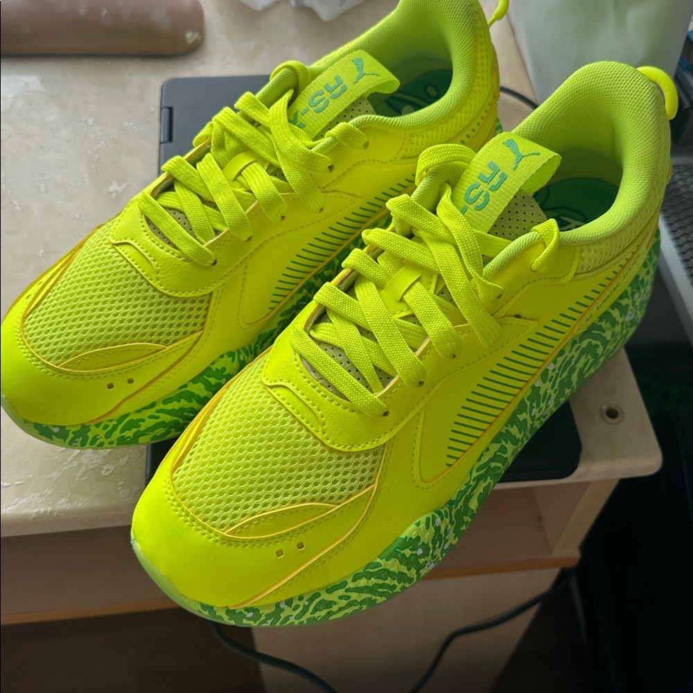 Puma RS-X
Rick and Morty Men Size 8-10.5